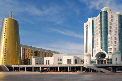 Парламент Казахстана принял законопроект о перераспределении полномочий