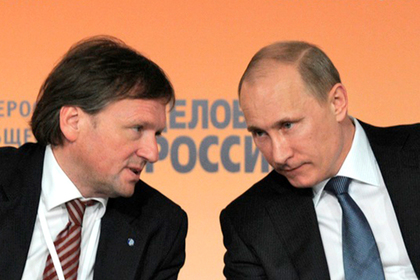 Путину представят список желающих вернуться в Россию беглых олигархов