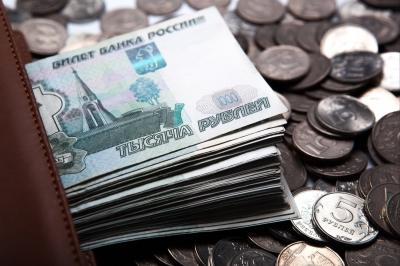 Росстат: Наибольшая часть доходов россиян приходится на зарплату