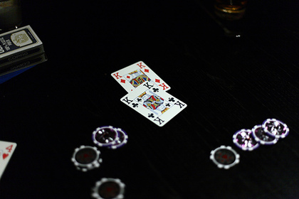 Компьютер смог обыграть профессиональных игроков в покер