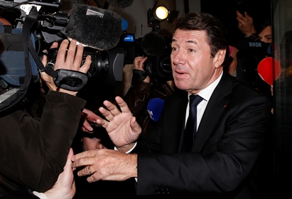 Французские правые намекнули на возможную замену кандидата в президенты