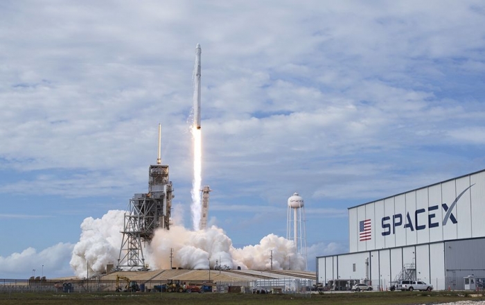 Уже побывавший в космосе грузовик SpaceX успешно пристыковался к МКС 