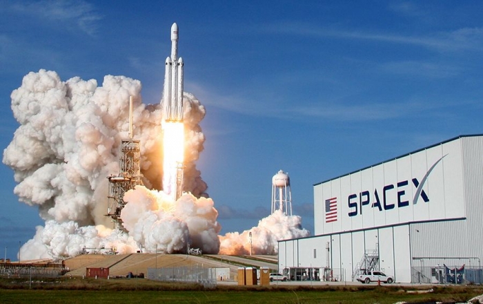 Интернет из космоса: что скрыл Илон Маск о запуске Falcon Heavy
