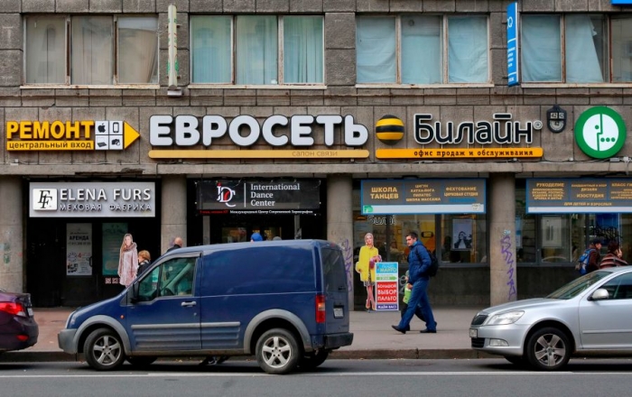 Ретейл на связи: зачем «Билайну» убыточные магазины «Евросети»