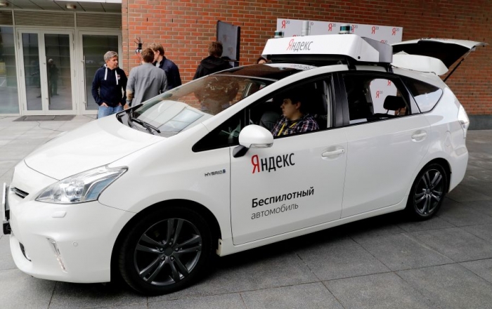 На драйве: «Яндекс» впервые показал поездку беспилотного такси в Москве