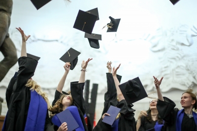 Минтруд будет отслеживать судьбу выпускников вузов и колледжей
